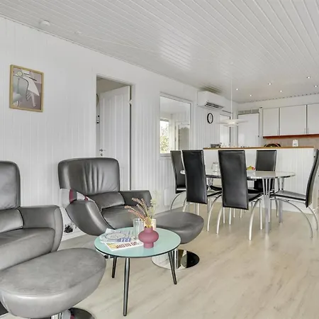 Ankarl - 700m From The Sea By Interhome Feriehus *